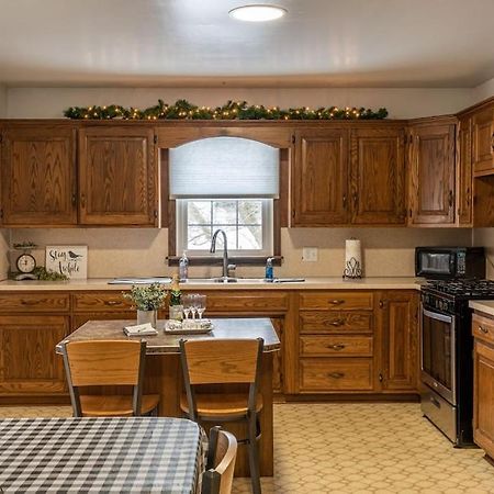 Weaver Ridge Manor Villa Millersburg Exterior foto