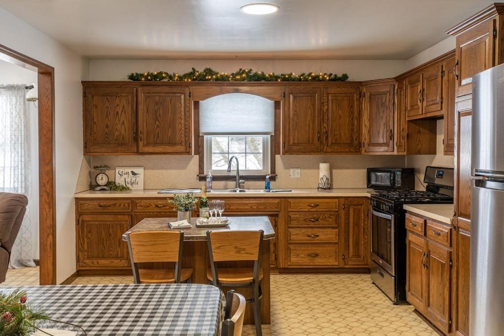 Weaver Ridge Manor Villa Millersburg Exterior foto
