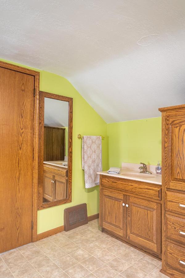 Weaver Ridge Manor Villa Millersburg Exterior foto